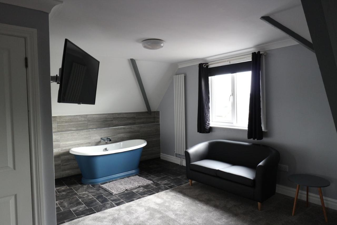 Deluxe Double Room Bath