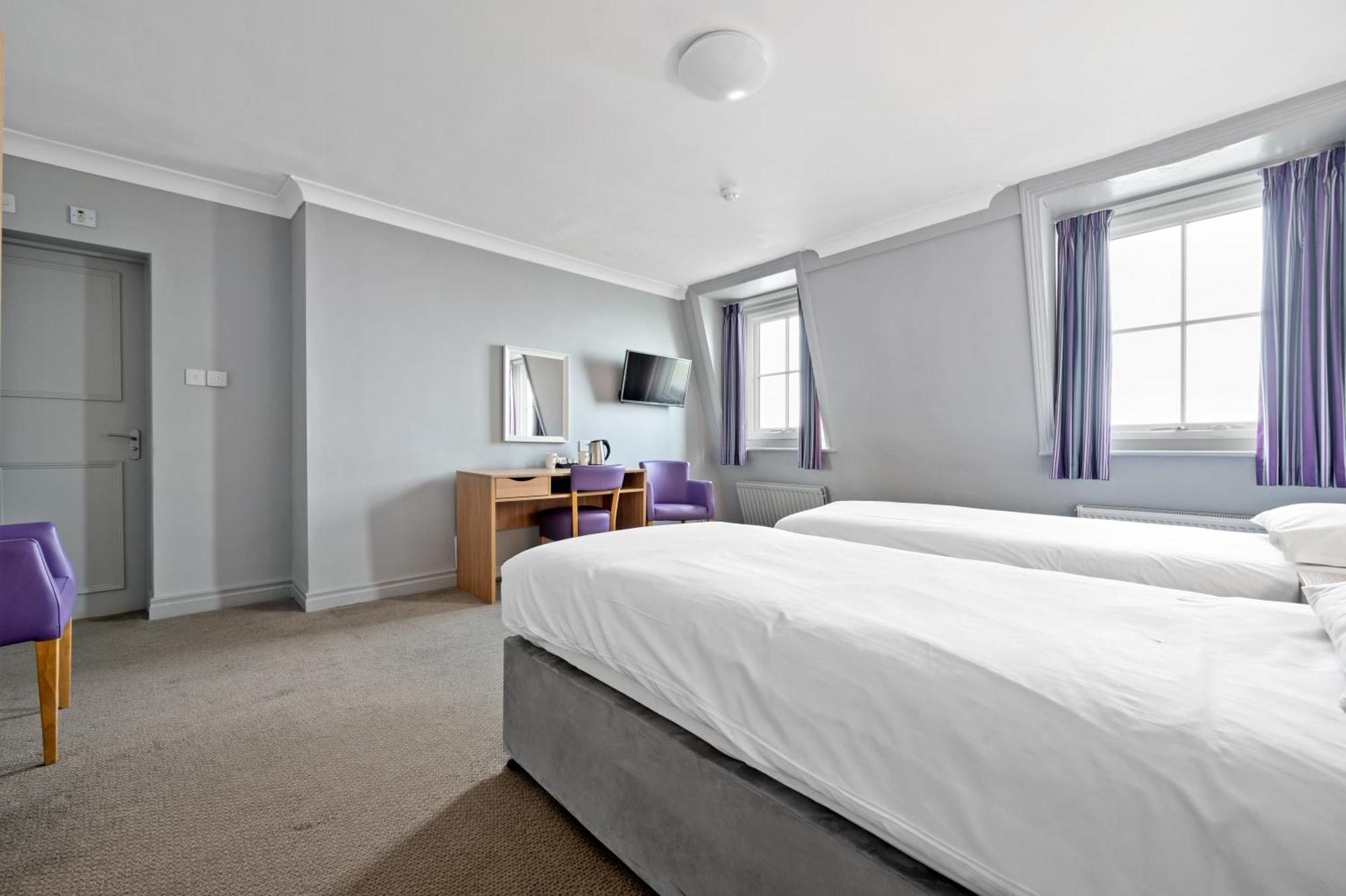 Standard Twin Room Sea View