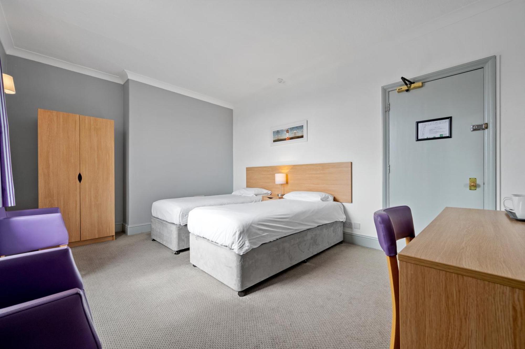 Standard Twin Room,1571327315:JPEG