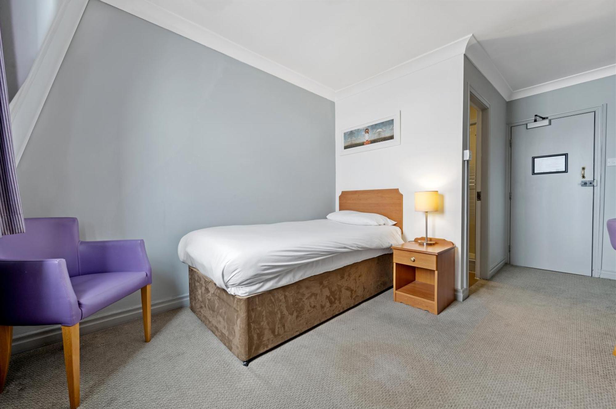 Standard Single Room Sea View