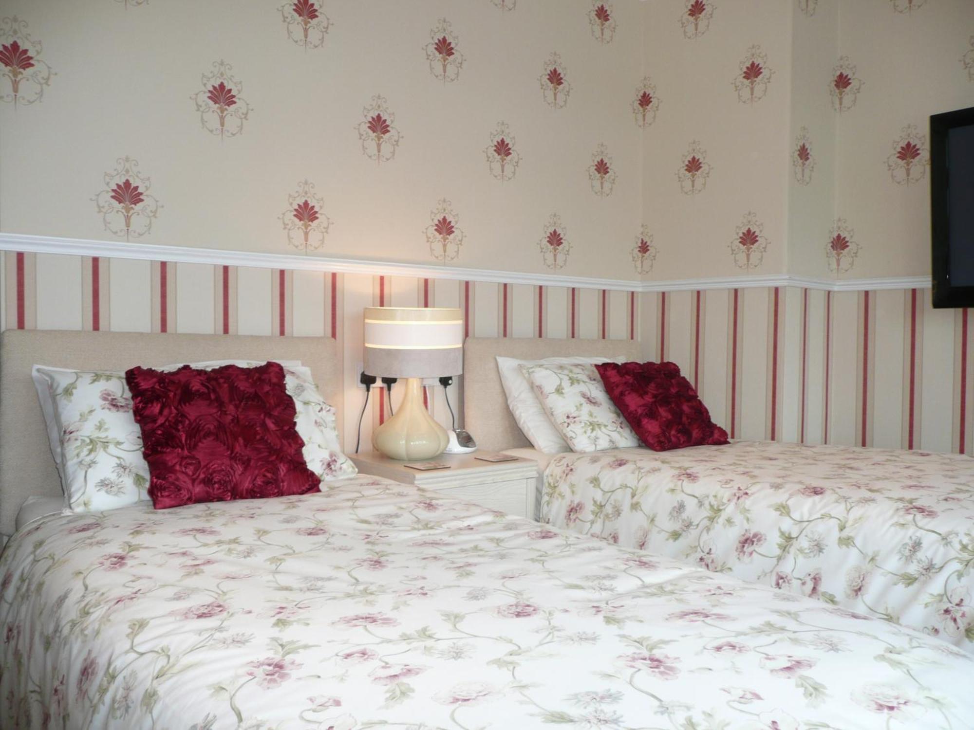 Luxury Twin Room