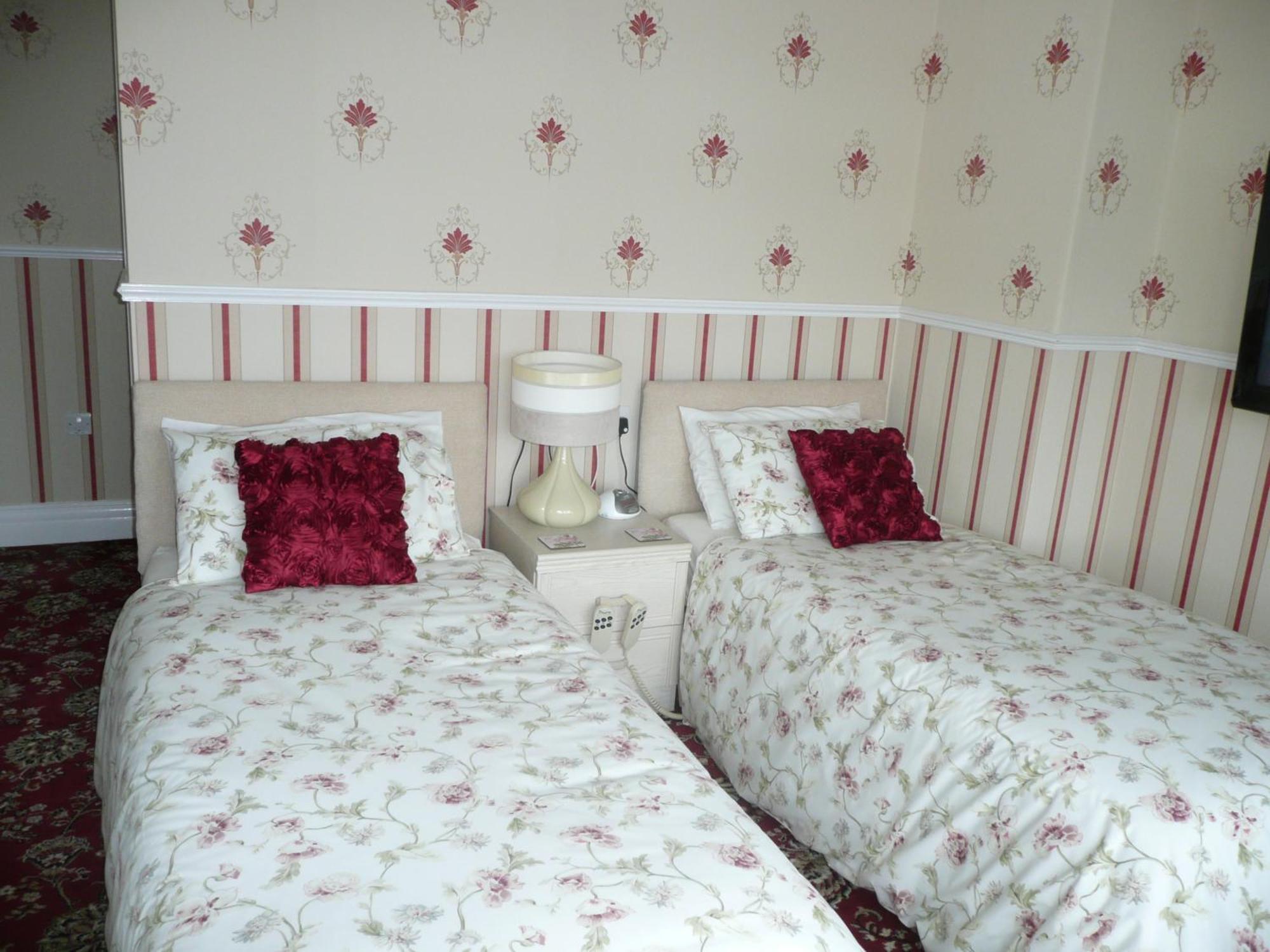 Luxury Twin Room