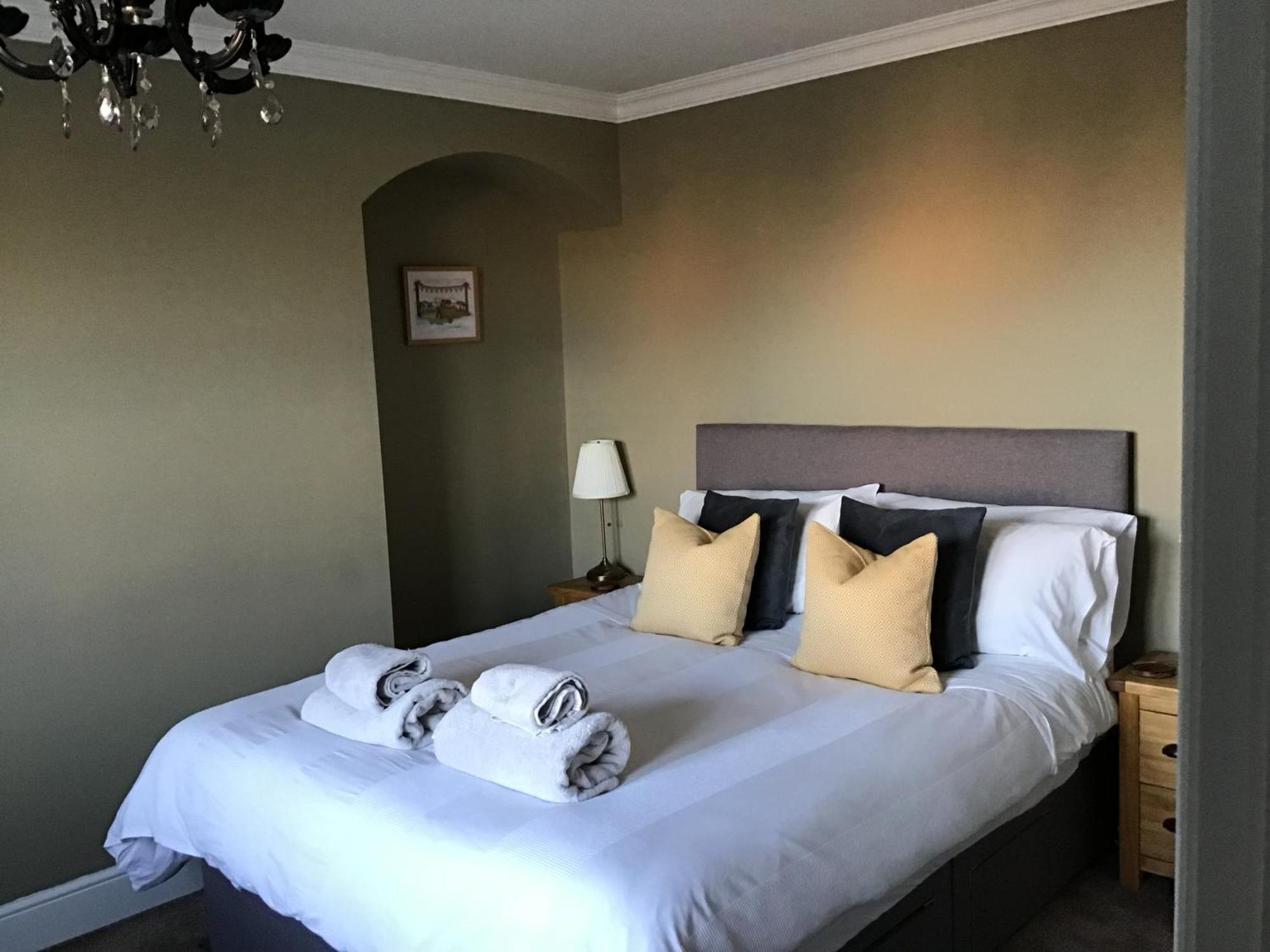 Standard King Room