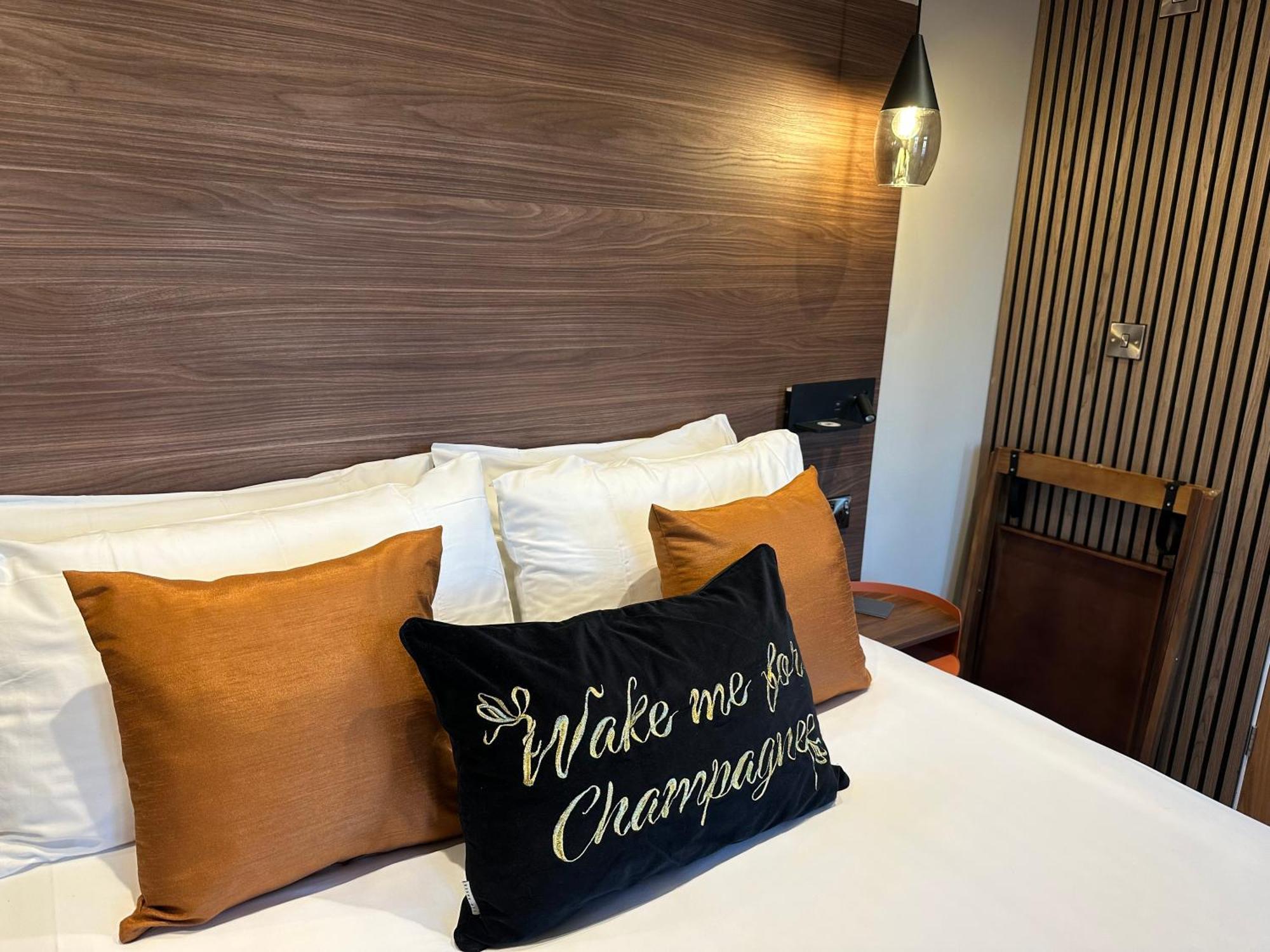 Deluxe Junior Suite
