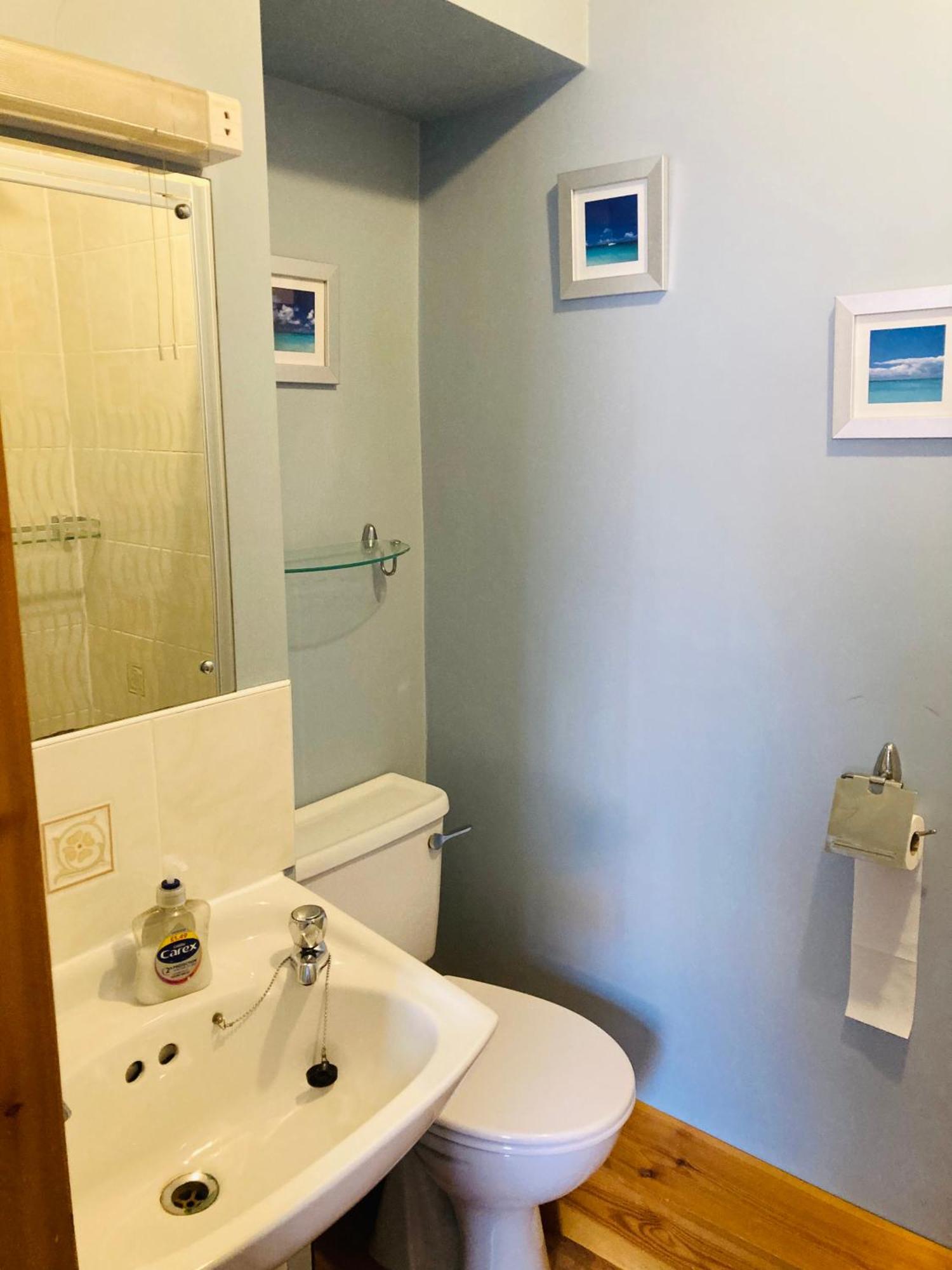 Double Room with Shower (3)