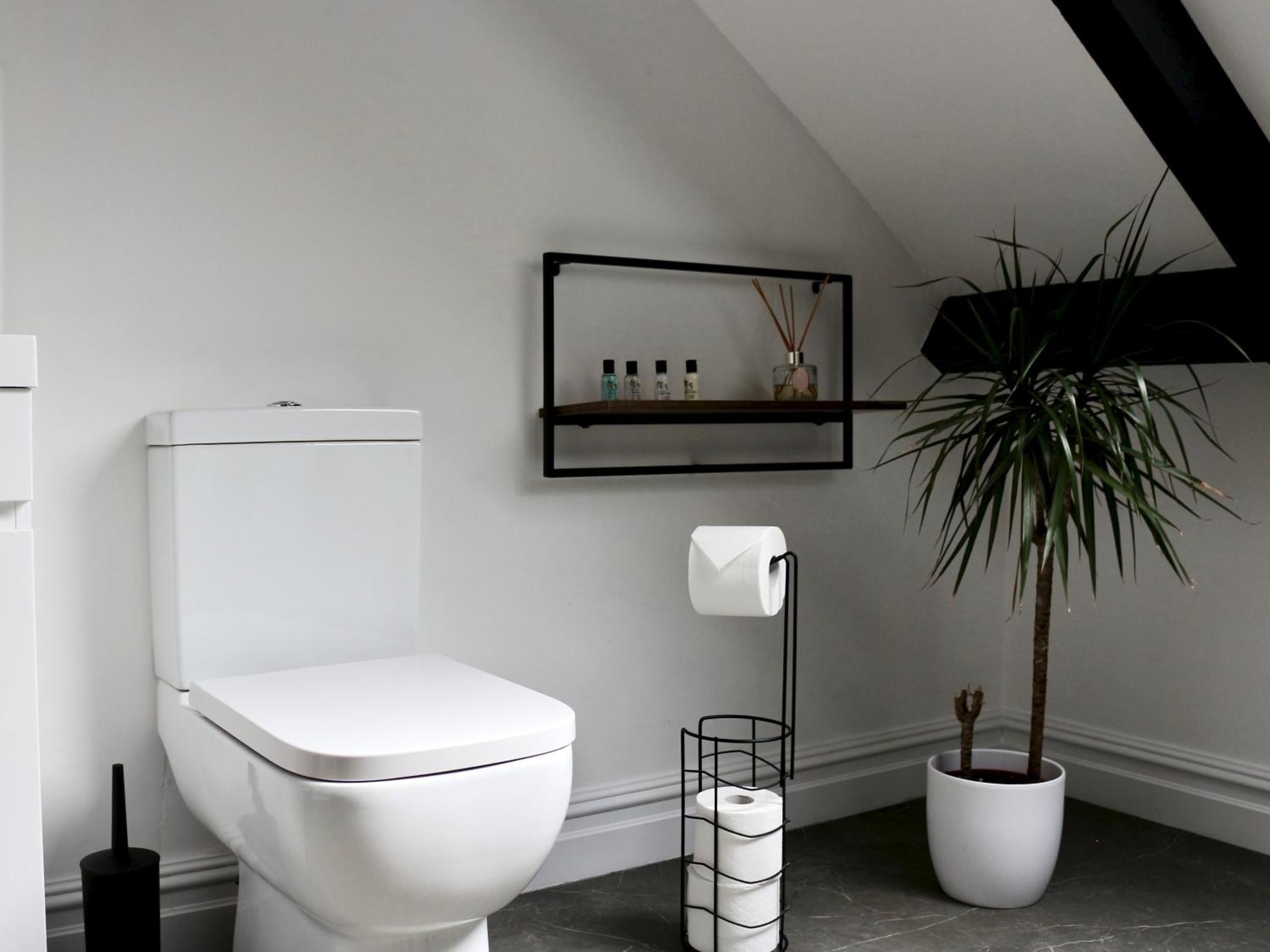 Double Room Private Bathroom