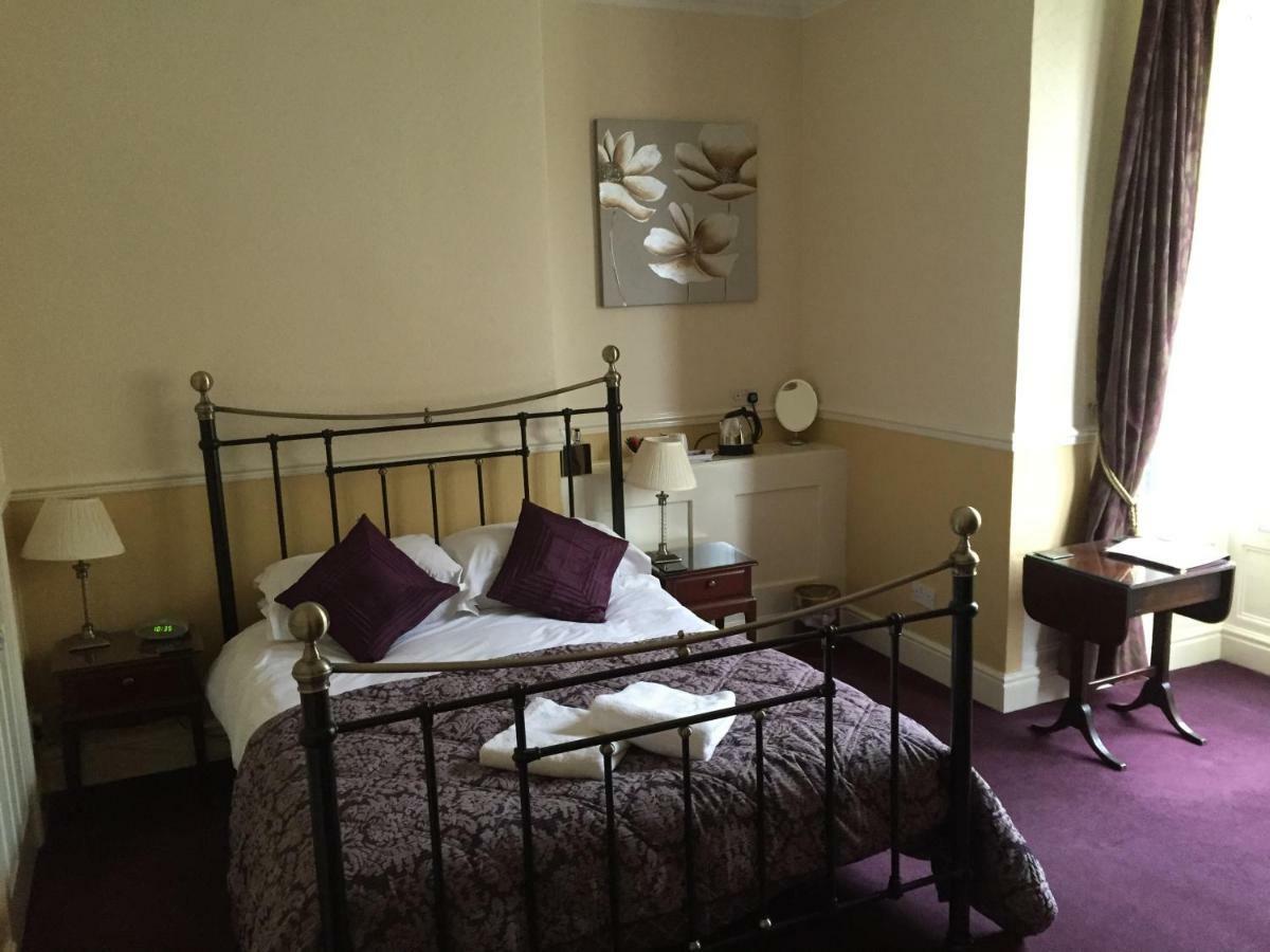 Double Room R2 Ground Floor