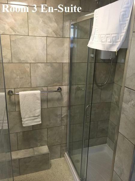 Budget Double Room R3 Ground Floor