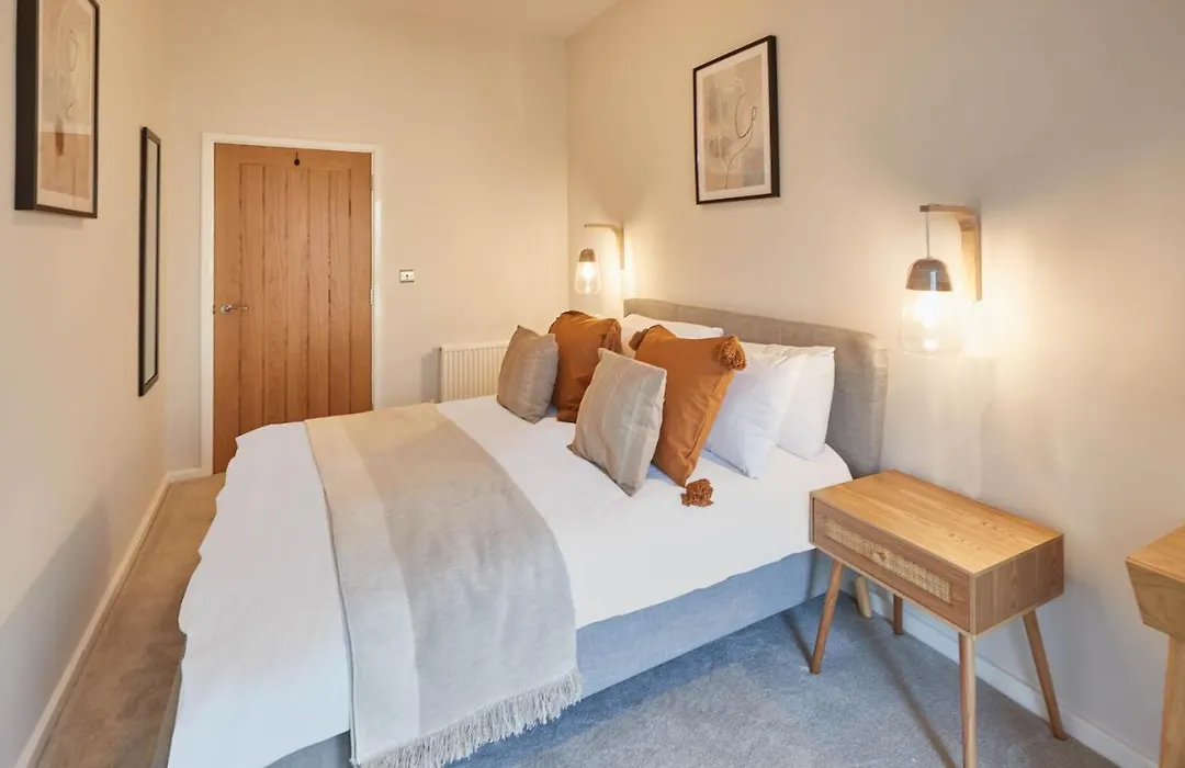 Host & Stay - Skyline Apartment-1