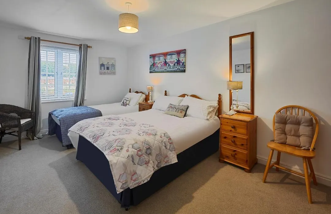 Host & Stay - Riverrun-1