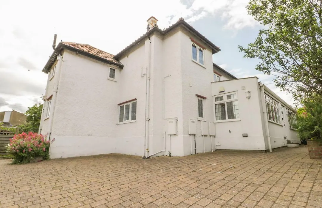 Stakesby House Apartment 3-1