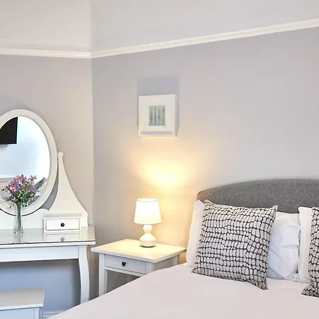 Host & Stay - The Glaisdale At Brunswick Holiday Apartments-3