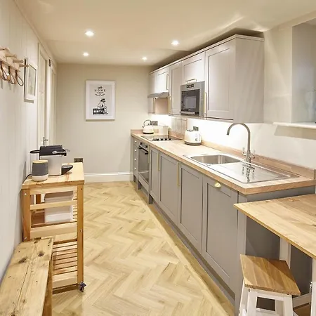 Host & Stay - The Salt Nook-3