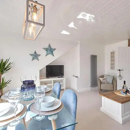 Host & Stay - The Nest-3