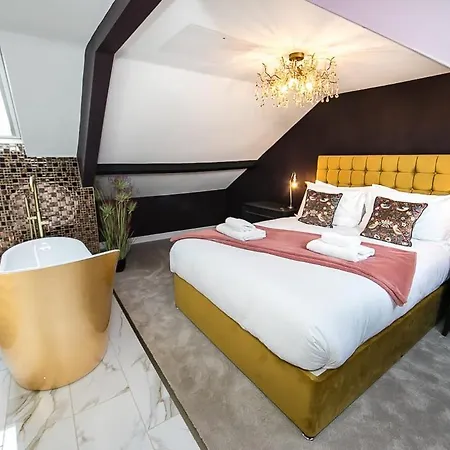 Serenity Suites - Luxury Apartments By Maison Parfaite - Whitby-3