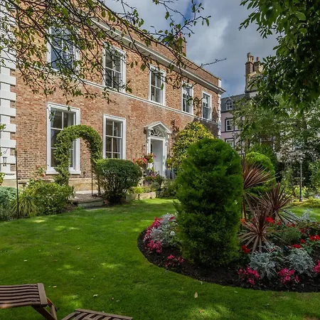 Highgate House-2