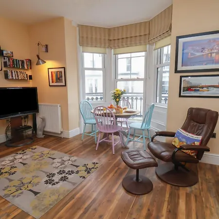 Apartment 4-2