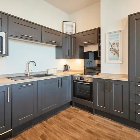 Host & Stay - Seaview Retreat-2