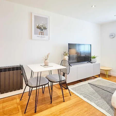 Host & Stay - Sandcastles Apartment-3