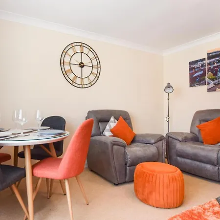 2 Bed In Whitby Oc-W1021-2