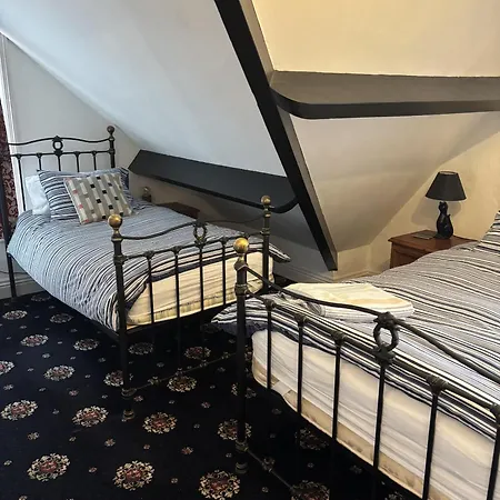 Esklet Guest House-2