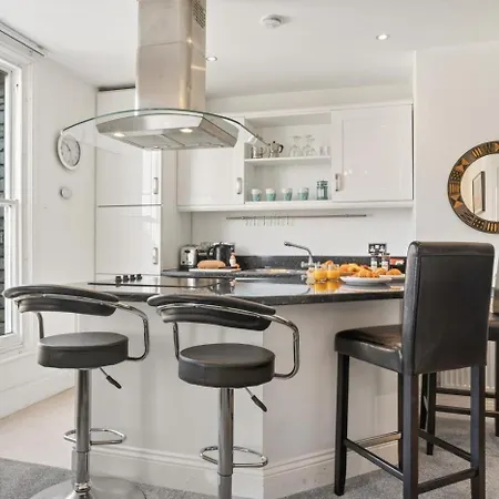 2 Bed In Whitby Oc-W026-3