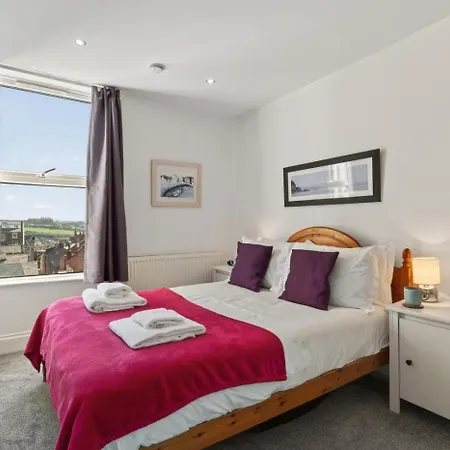2 Bed In Whitby Oc-W026-2