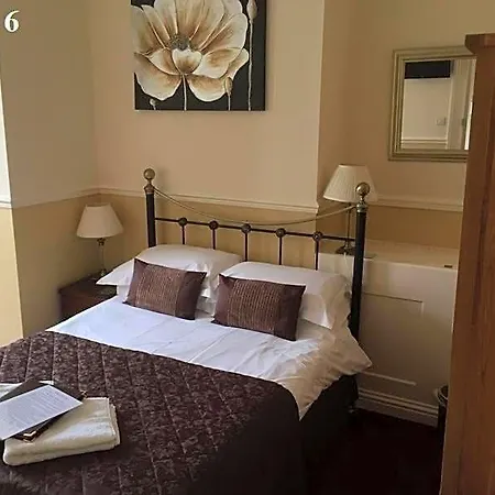 The Arches Guest House-2