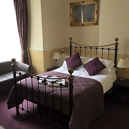 The Arches Guest House-3