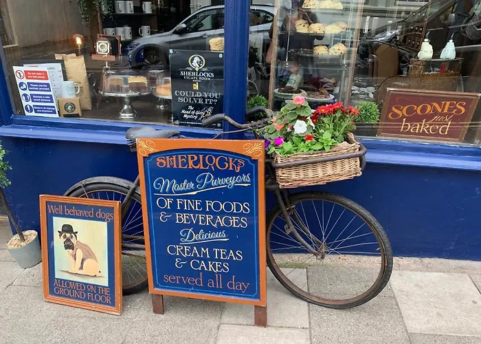 Whitby HotelsSherlocks Lodgings