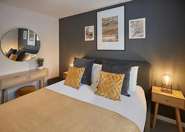 Host & Stay - Shipwrights Whitby