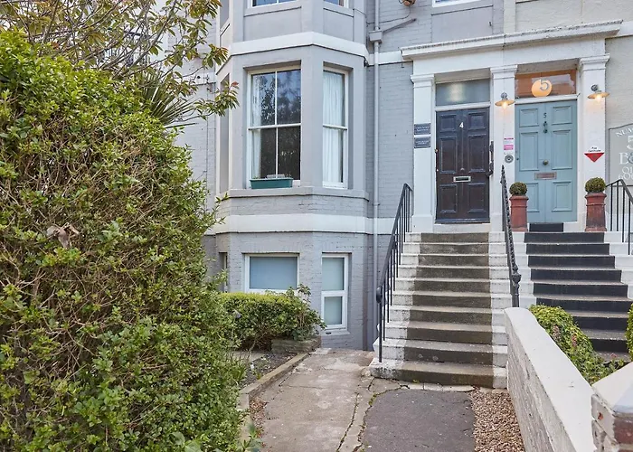Host & Stay - The Nest Whitby