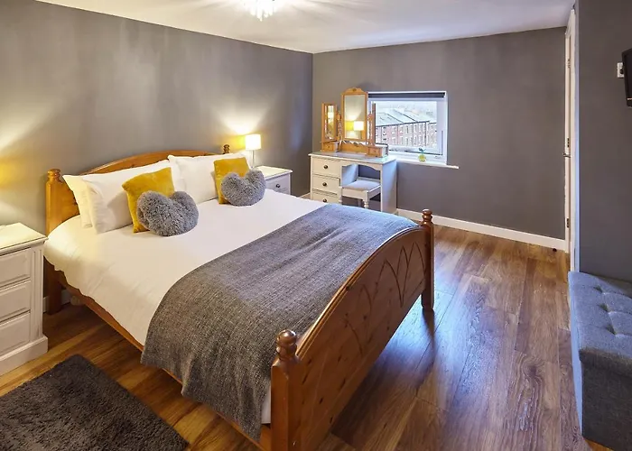 Host & Stay - Abbey Heights Whitby