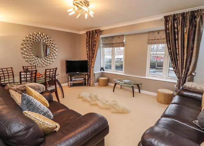 Majestic Apartment Whitby
