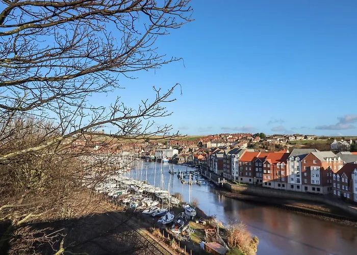 Majestic Apartment Whitby