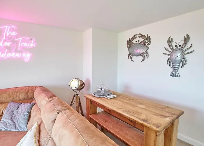Host & Stay - The Cinder Track Hideaway Whitby