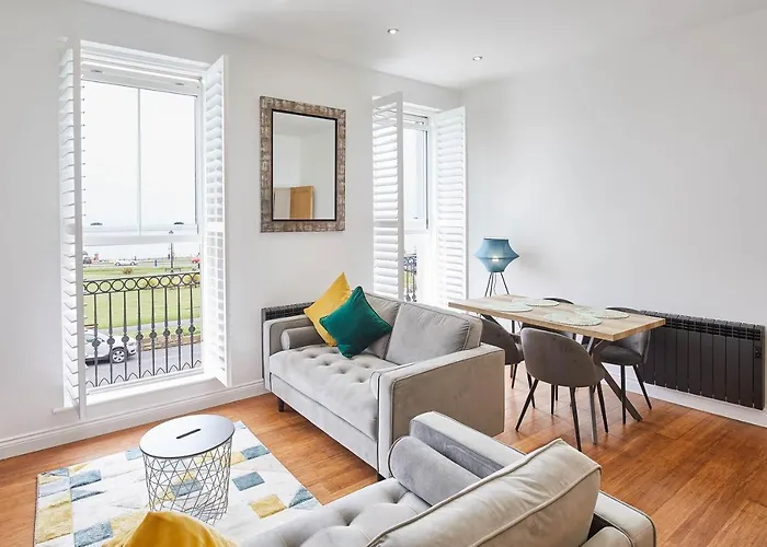 Host & Stay - The Connell Whitby