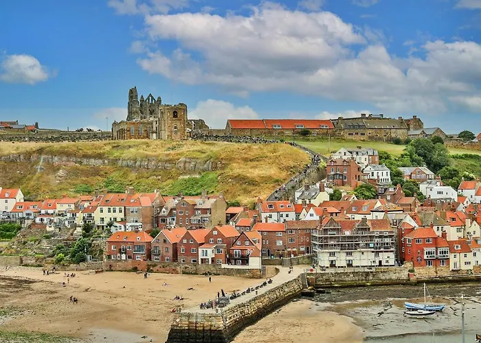Finest Retreats - Oystercatcher Whitby