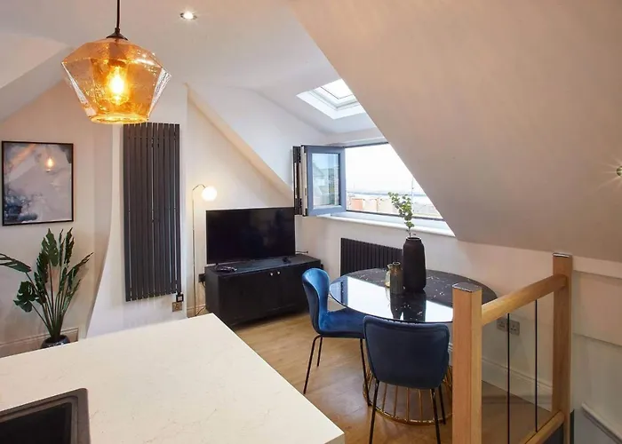 Host & Stay - Burns Yard Apartment Whitby