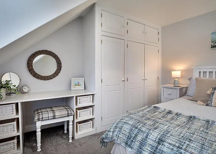 Finest Retreats - Old Salt Loft Apartment Whitby