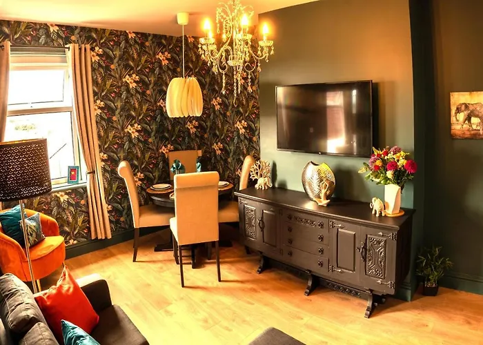 Elysium Holiday Lets - Elysium Suite, Stunning Apartment By The Beach Whitby