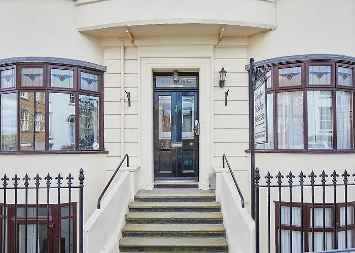 Apartment 1 - Khyber Lodge Apartments Whitby