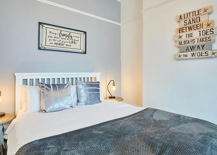 Apartment 1 - Khyber Lodge Apartments Whitby