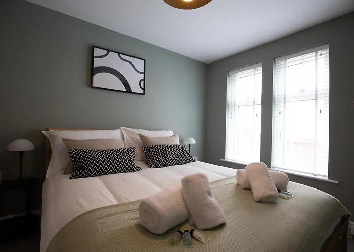 Pinot Perch With Free Underground Parking Apartment Whitby