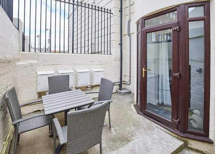 Apartment 1 - Khyber Lodge Apartments Whitby
