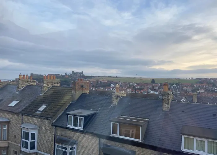 County Loft Penthouse Apartment Whitby