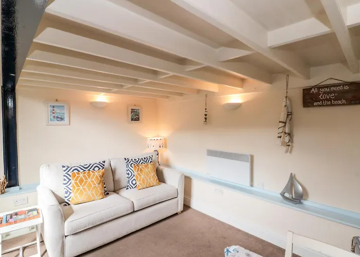 Nutshell Apartment Whitby