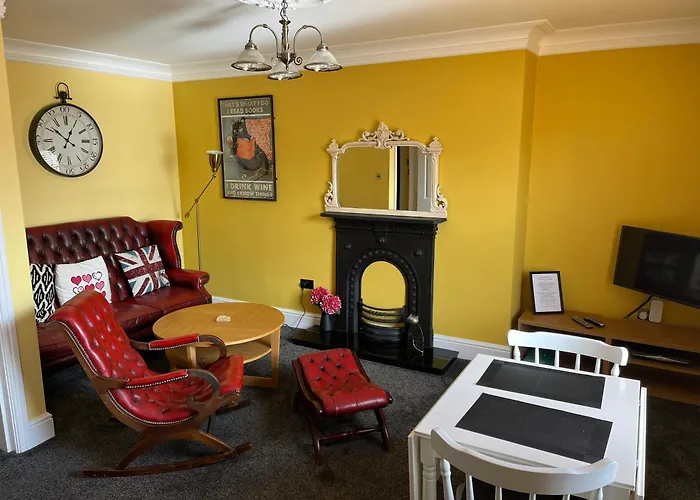 Chiltern Holiday Apartments Whitby
