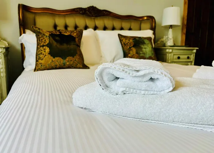 Whitby HotelsSneaton Castle