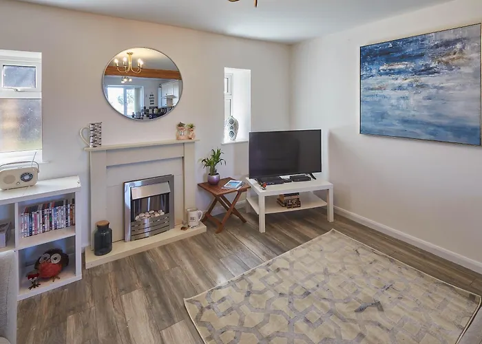 Robin'S Den - Whitby Apartment